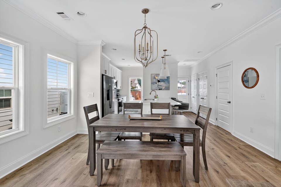 Architecture, Building, Dining Room, Dining Table, Furniture