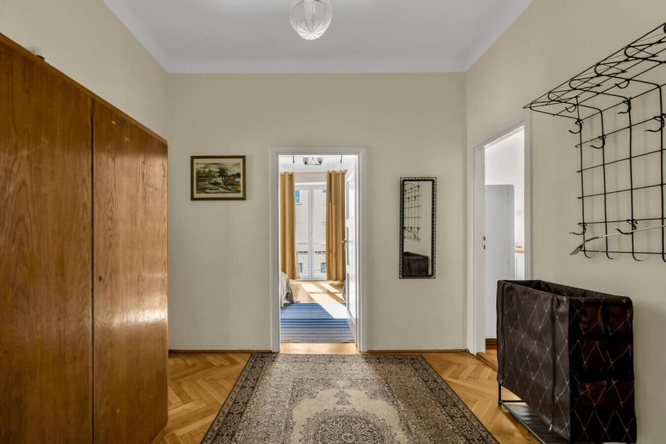 Hallway with Spacious Wardrobe and Classic Decor | Book Now with RENTUJEMY.COM