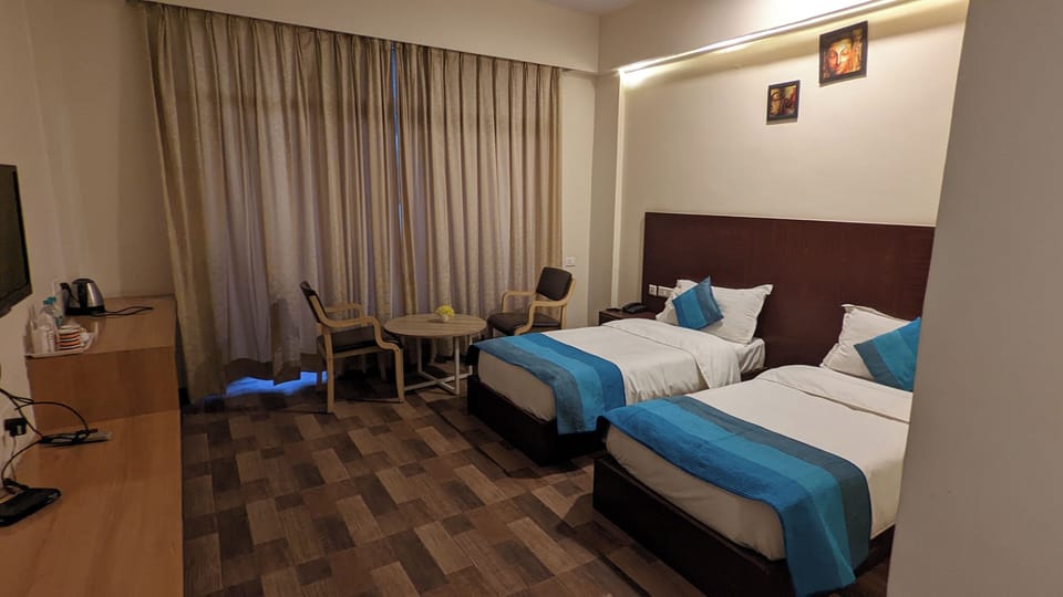 Superior Double or Twin Room, Private Bathroom, Garden View | Desk, laptop workspace, soundproofing, iron/ironing board