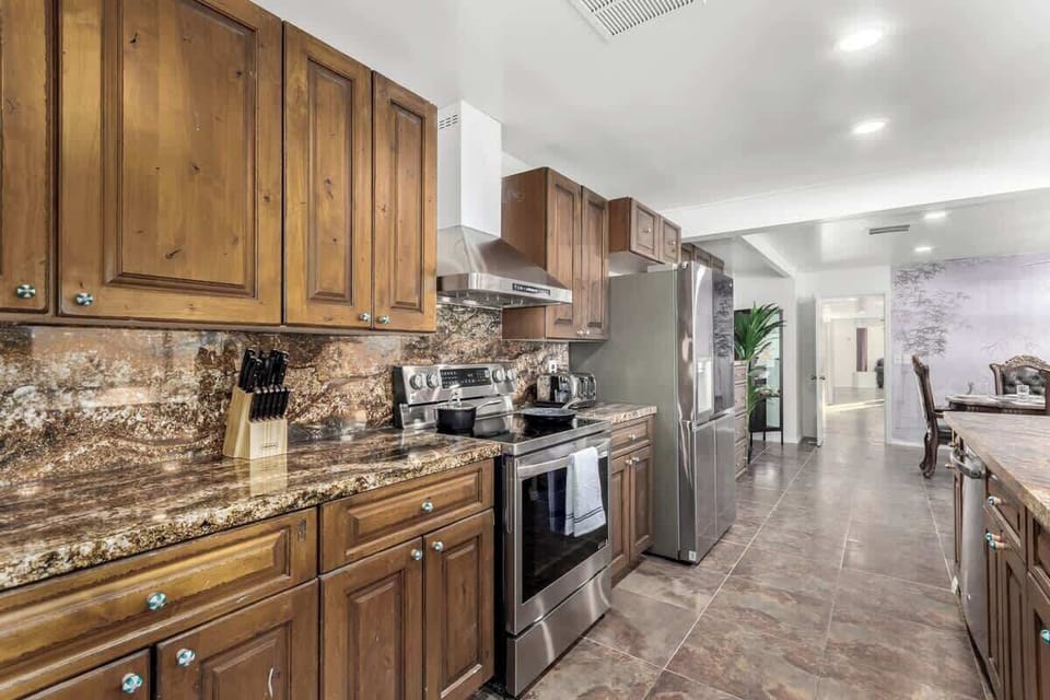 Cook like home with a fully stocked kitchen with all the appliances. 