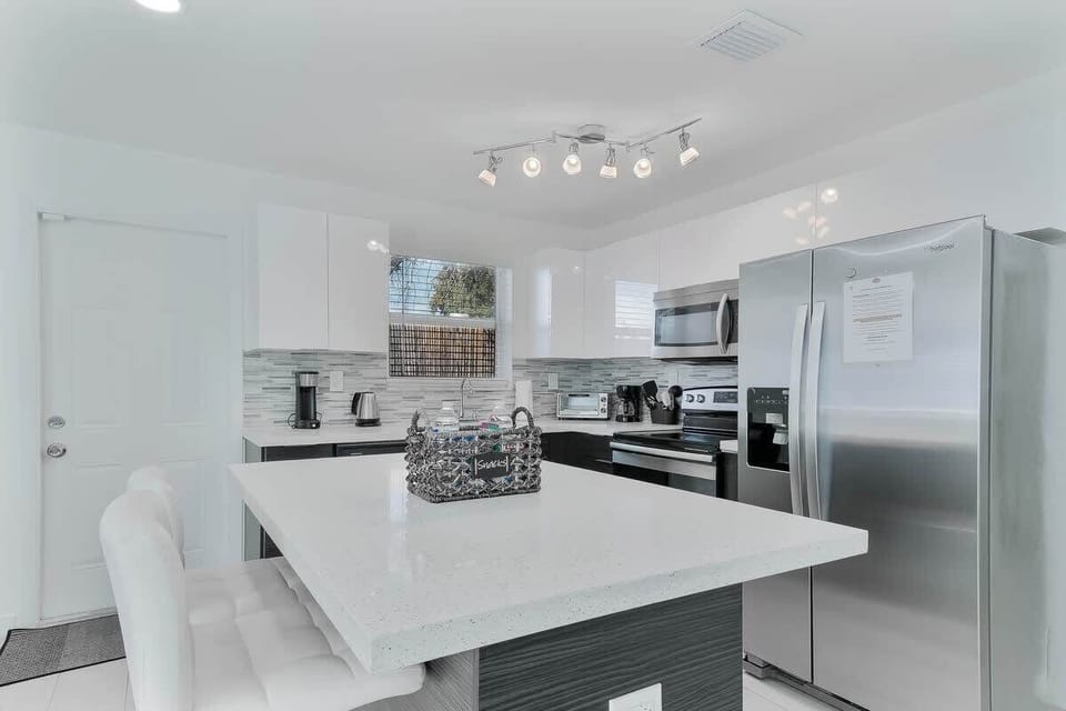 Fully stocked kitchen with modern appliances—everything you need to cook up delicious meals.