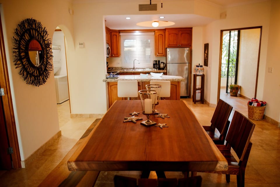 Apartment, Multiple Beds, Balcony, Ocean View (Las Mañanitas LM E3402) | Dining