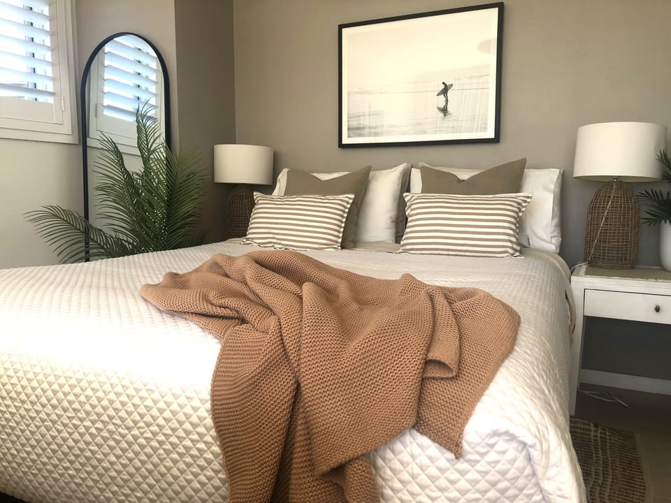 Superior Studio Suite, 1 Queen Bed, Balcony, Sea View | Premium bedding, pillowtop beds, laptop workspace, blackout drapes