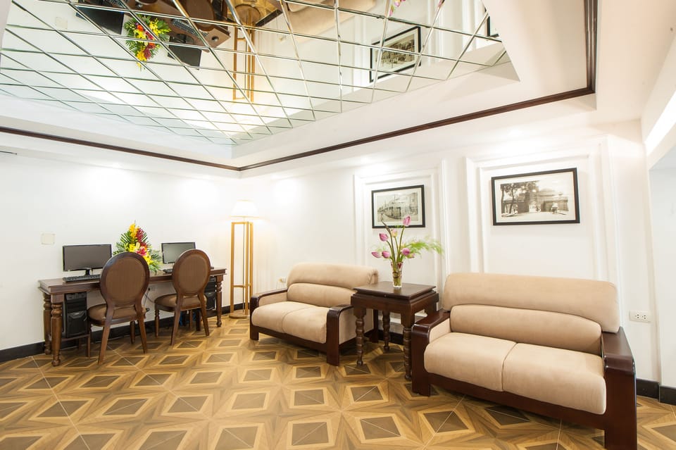 Lobby sitting area