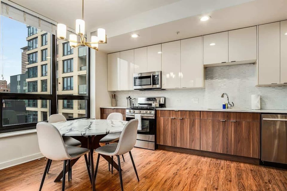 Standard Apartment, 2 Bedrooms (Apartment) | In-room dining