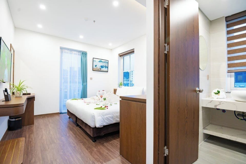Blackout drapes, soundproofing, iron/ironing board, free WiFi