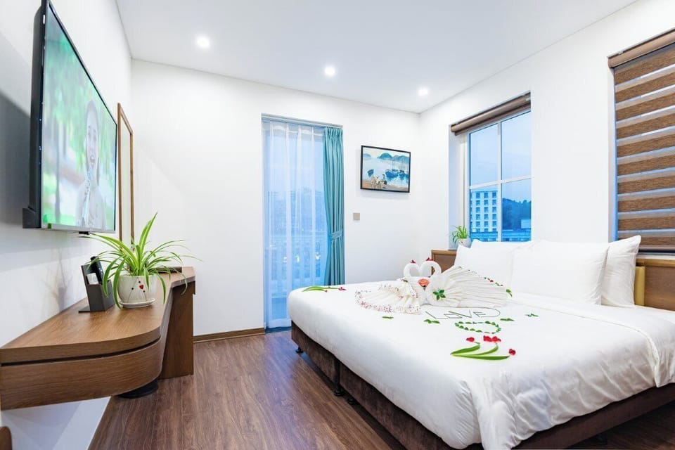 Blackout drapes, soundproofing, iron/ironing board, free WiFi