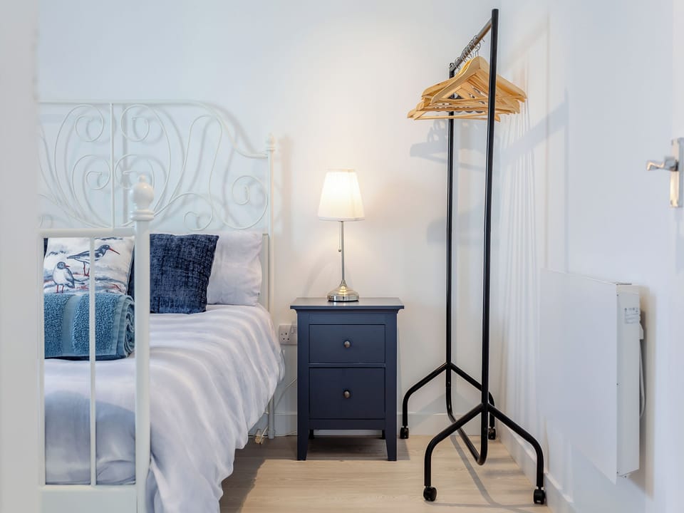 Double bedroom | Charlies Cottage, Inverness