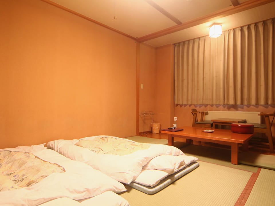 Japanese Room with Private Bathroom, Valley View (Non Smoking) | In-room safe, desk, bed sheets, wheelchair access