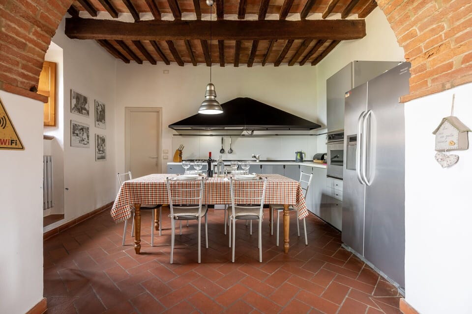 Autumn, Kitchen, Living Room, Spring, Summer