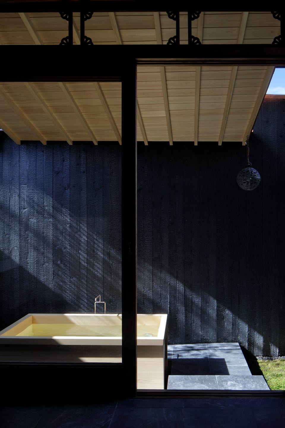 Indoor spa tub