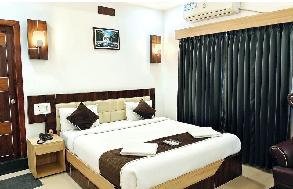 Premium bedding, desk, laptop workspace, soundproofing
