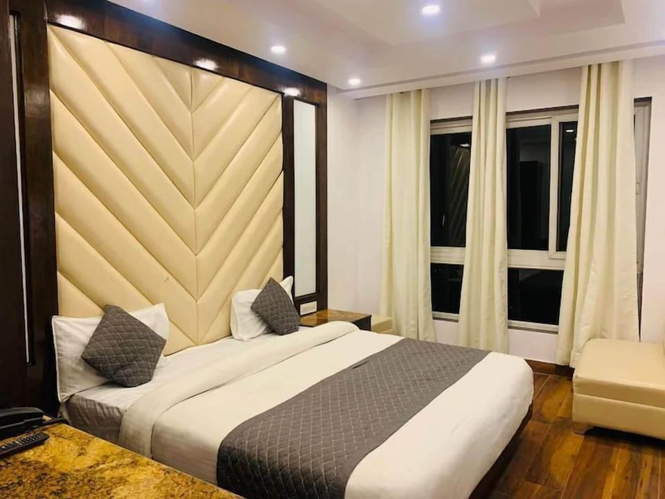 Deluxe Emerald Heights View | Free WiFi