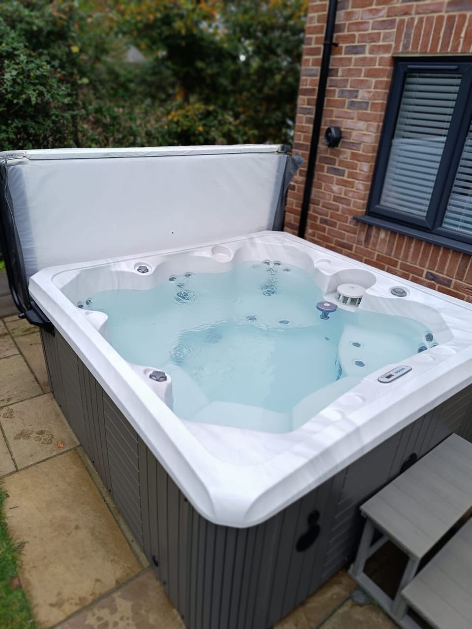 Luxuriate in our roomy hot tub - perfect after a winter's beach walk.