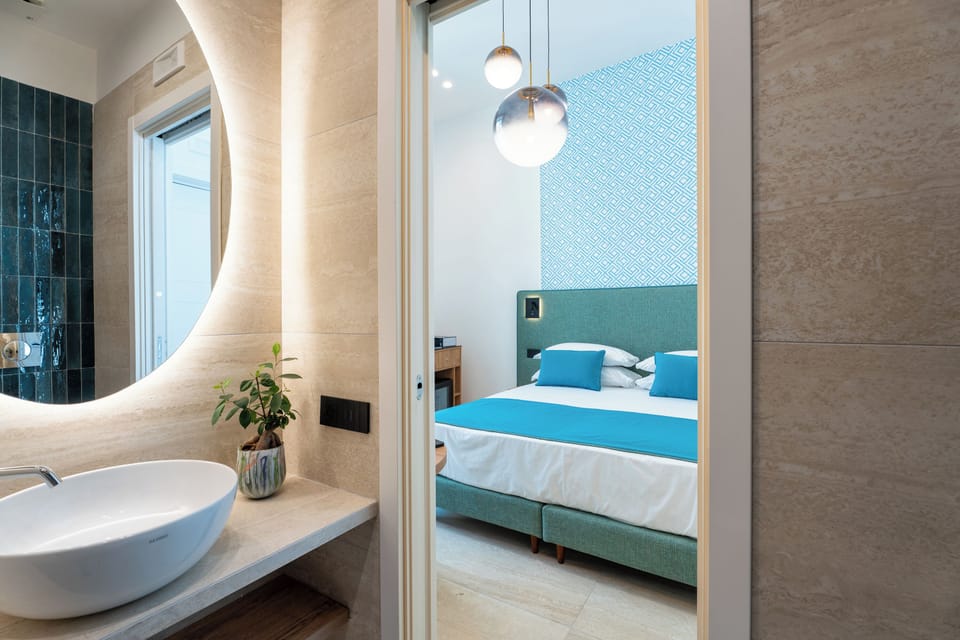 Comfort Double or Twin Room, Balcony, City View | Bathroom | Shower, hair dryer, towels, soap