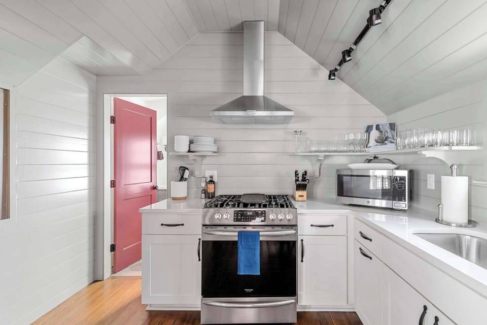 Fully equipped kitchen featuring modern appliances and everything you need to prepare meals at home.