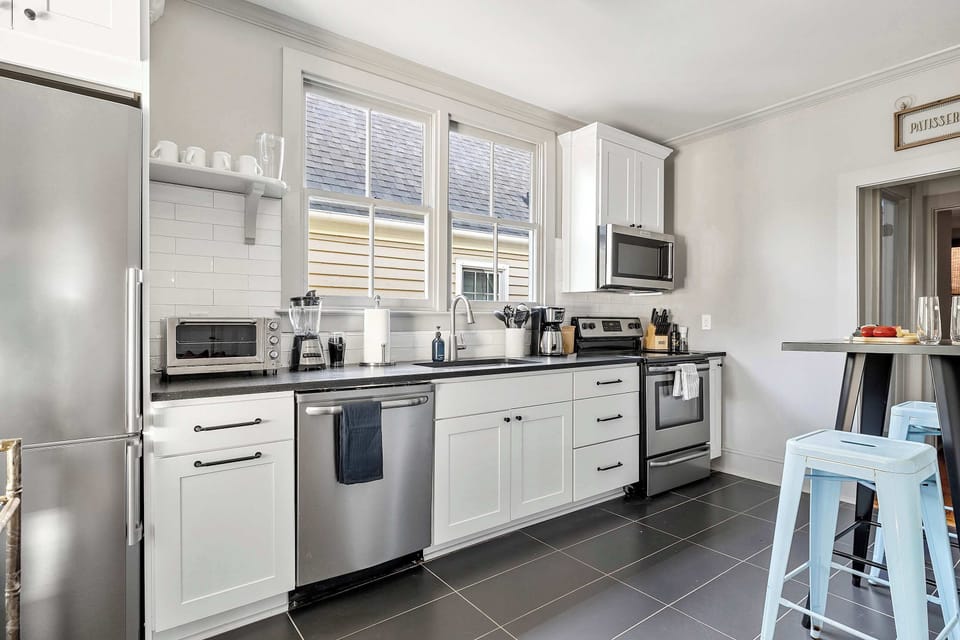 Fully equipped kitchen