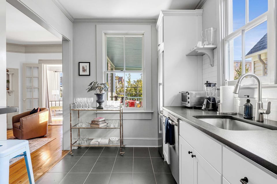 Fully equipped kitchen
