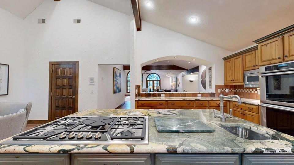 Gourmet Kitchen