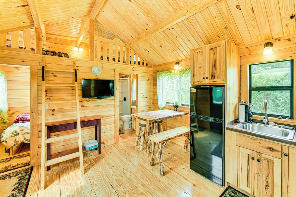 House (2 Bedrooms) | Interior