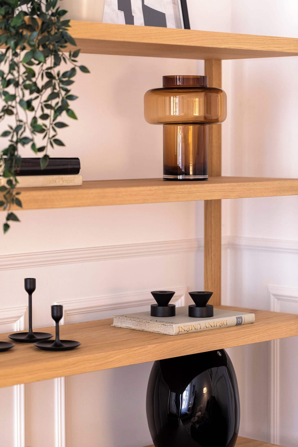 Decorative details in the room