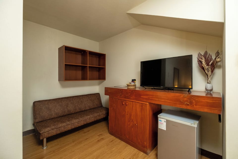Superior Room | In-room safe, WiFi (free), bed sheets