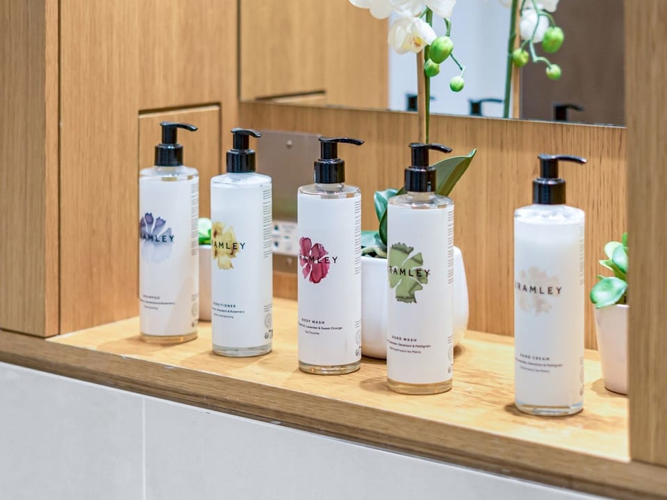 Bathroom amenities