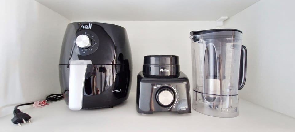 Comfort Apartment | Private kitchen | Mini-fridge, microwave, stovetop, coffee/tea maker