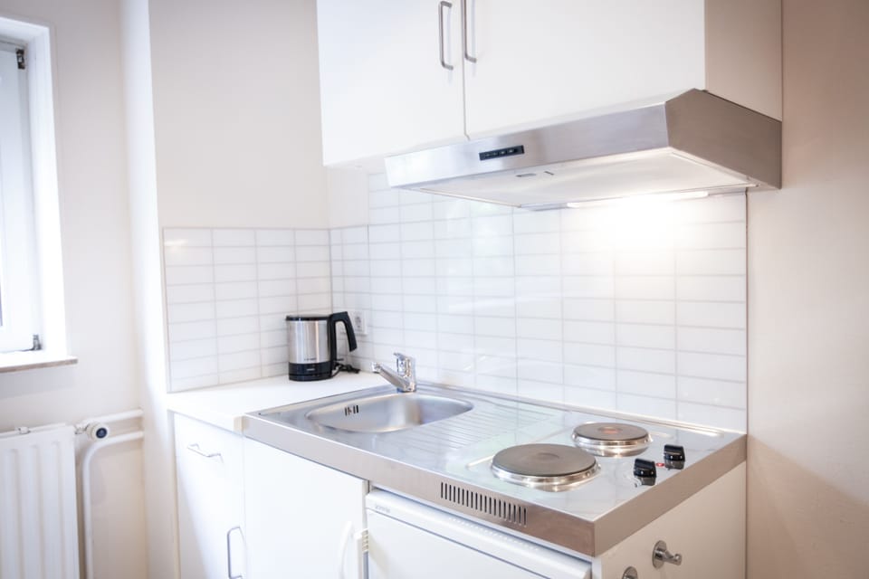 Apartment, 2 Bedrooms, Private Bathroom | Private kitchenette