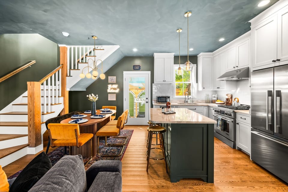  Savor culinary delights in a vibrant space with chic decor and bright ambiance!