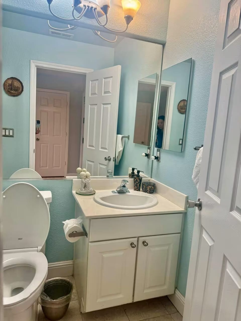 Apartment, 2 Bedrooms | Bathroom | Shower, towels, soap, shampoo