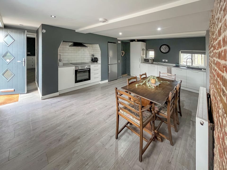 Kitchen/diner | Forge Cottage, Canterbury