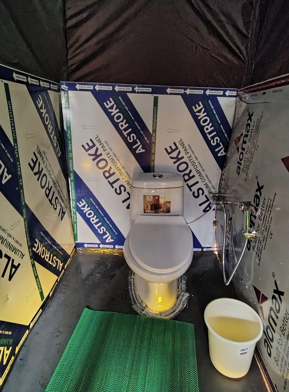 Comfort Tent, Mountain View | Bathroom | Shower, towels, soap, toilet paper