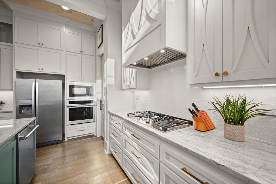 Cook a nice meal for the family with the gas stovetop