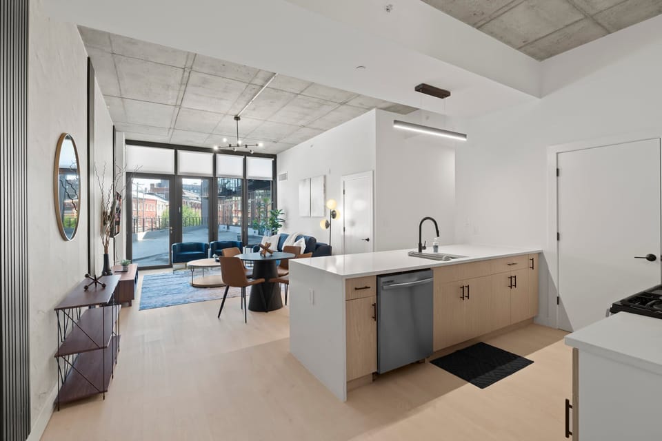 Full Kitchen