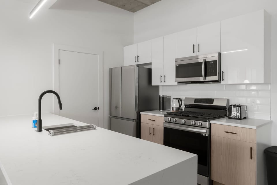 Full Kitchen
