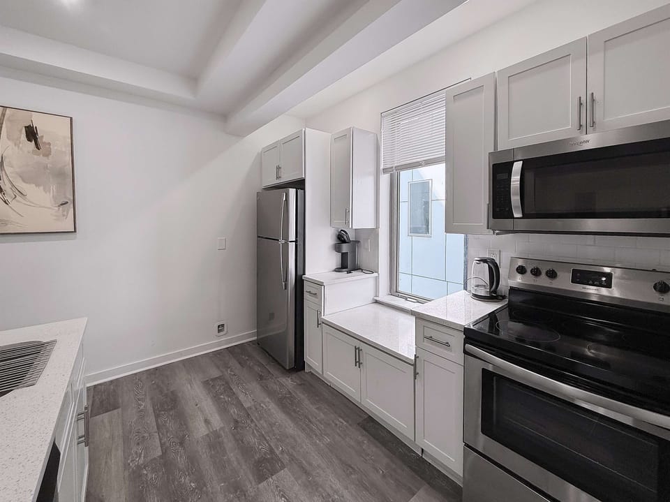 Full Kitchen
