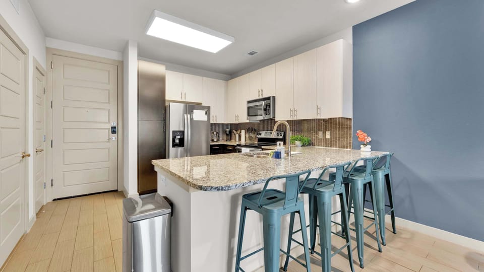 Full Kitchen