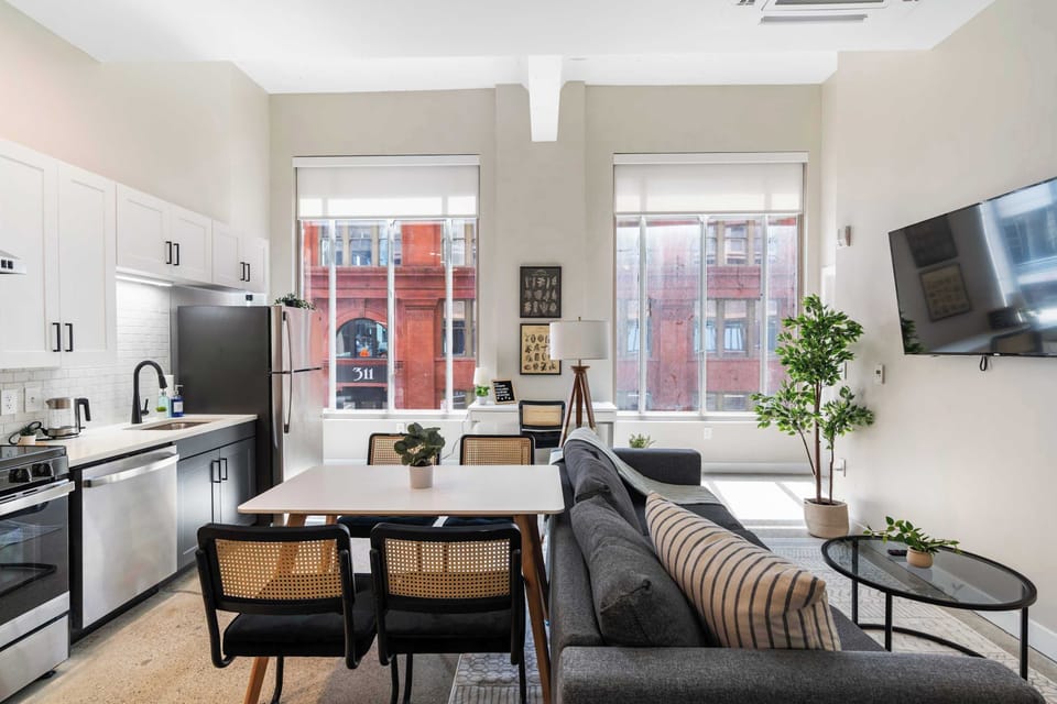 Deluxe Apartment | Living area