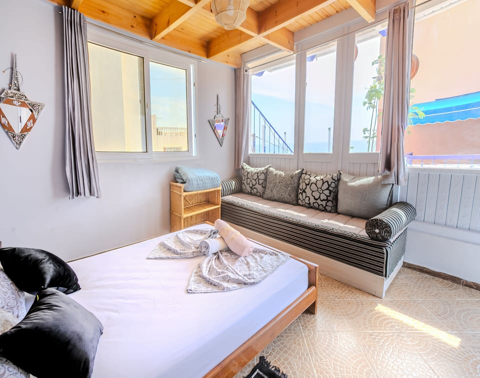 Family Double Room, Private Bathroom, Sea View | Premium bedding, pillowtop beds, laptop workspace, soundproofing