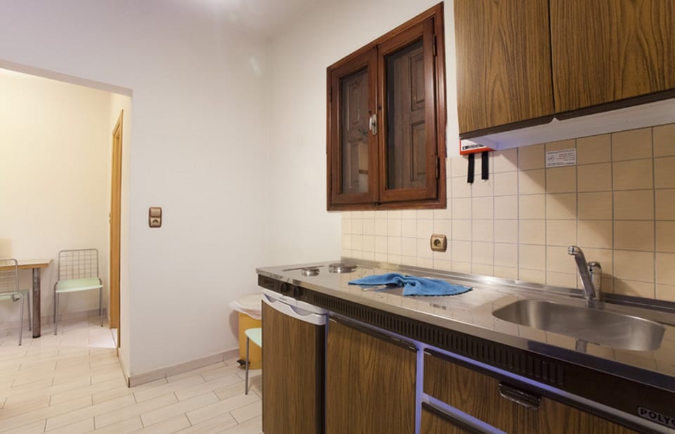 Mini-fridge, electric kettle