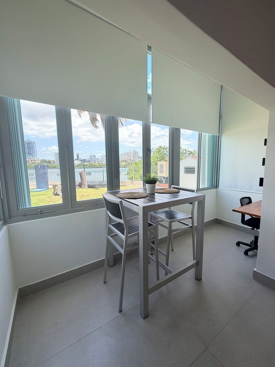 Enclosed balcony  with stunning lagoon views , A/C and black outs for privacy 