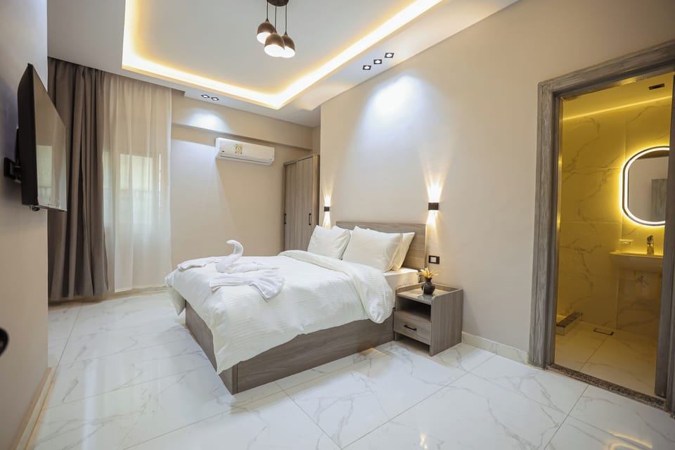 Comfort Double or Twin Room, City View | Premium bedding, memory foam beds, soundproofing, free WiFi