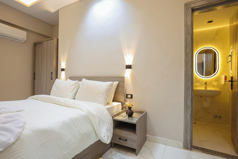 Comfort Double or Twin Room, City View | Premium bedding, memory foam beds, soundproofing, free WiFi
