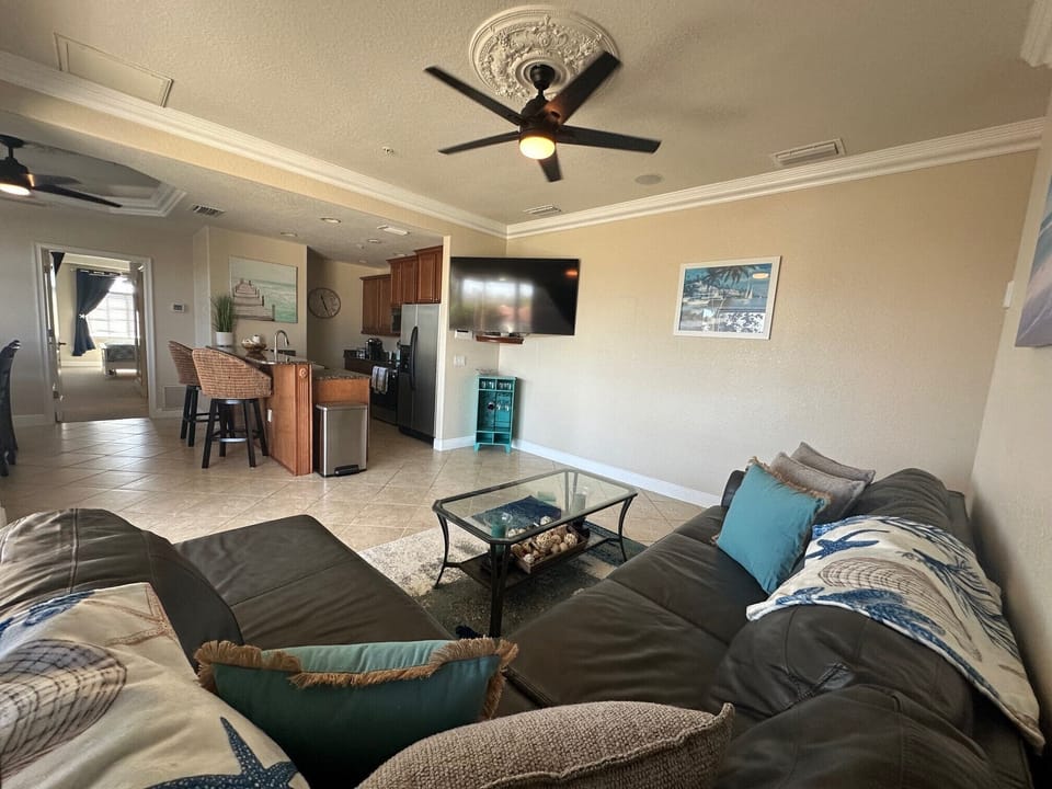 Living Room - SW direction