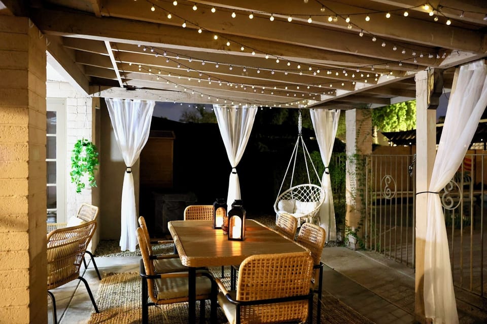 Outdoor dining