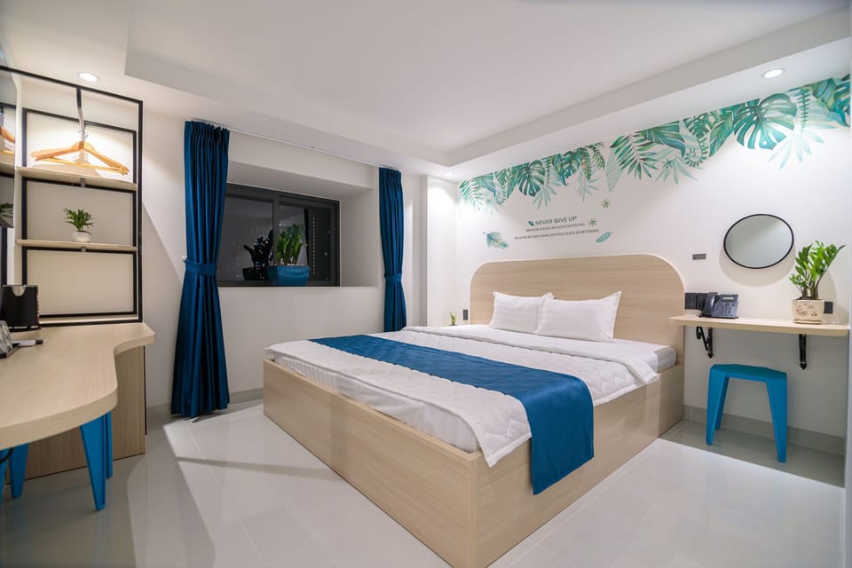Deluxe Double Room Single Use | Soundproofing, free WiFi