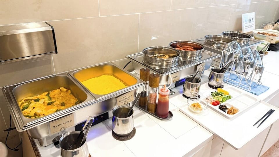 Daily buffet breakfast for a fee