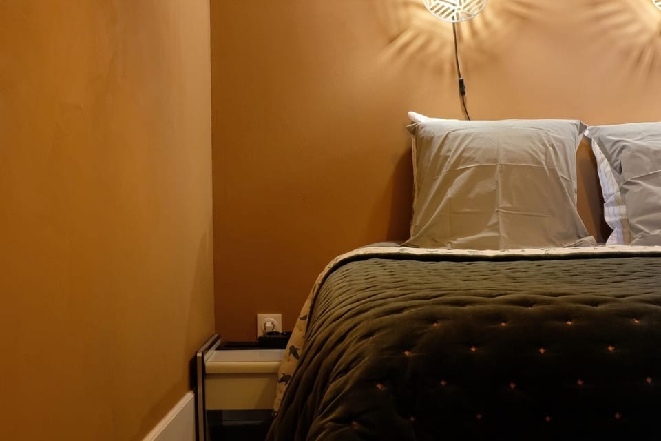 Superior Apartment, 2 Bedrooms, Kitchen, Courtyard View | Soundproofing, iron/ironing board, free WiFi