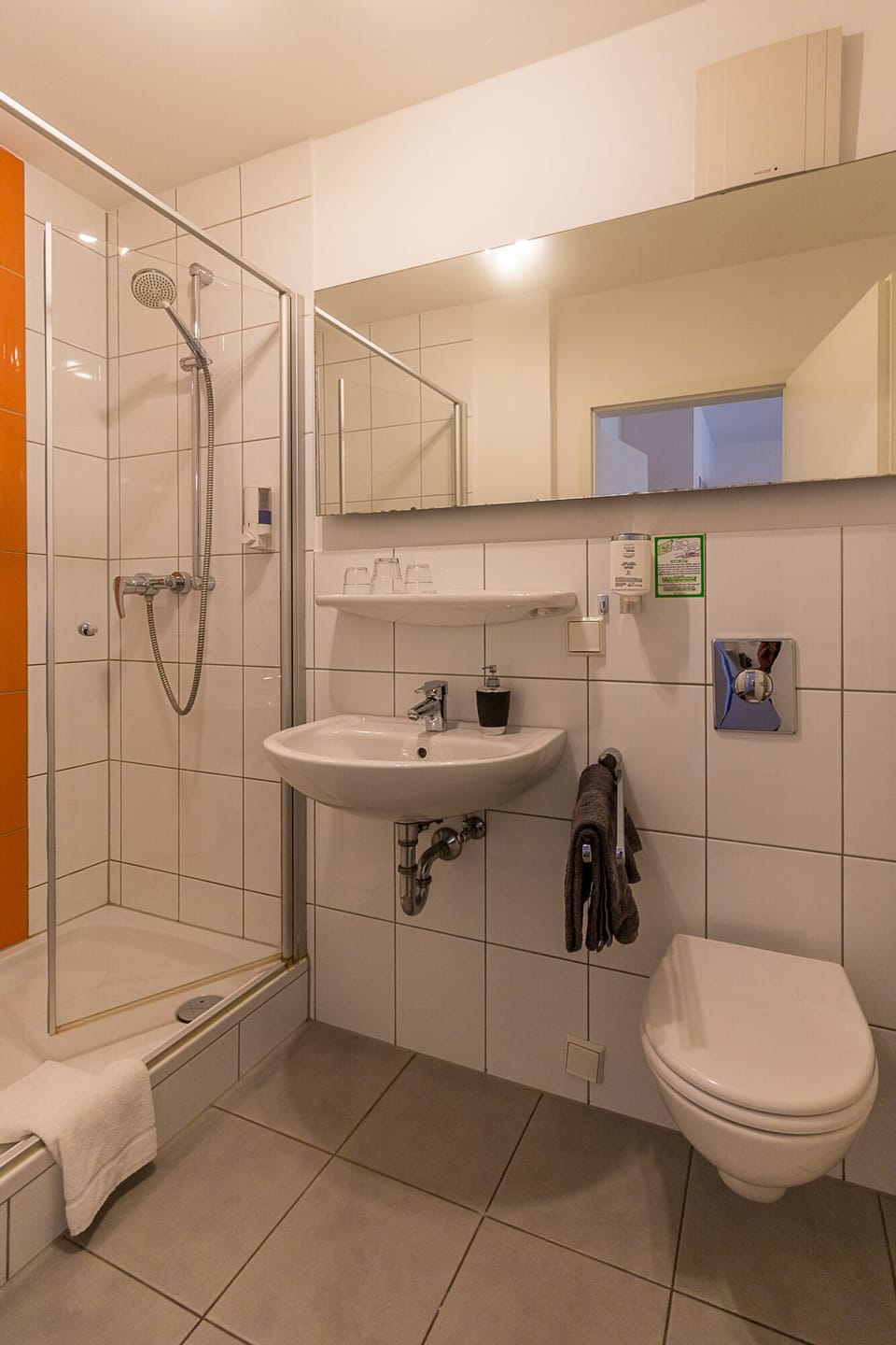 Standard Double Room | Bathroom amenities | Shower, hair dryer, towels